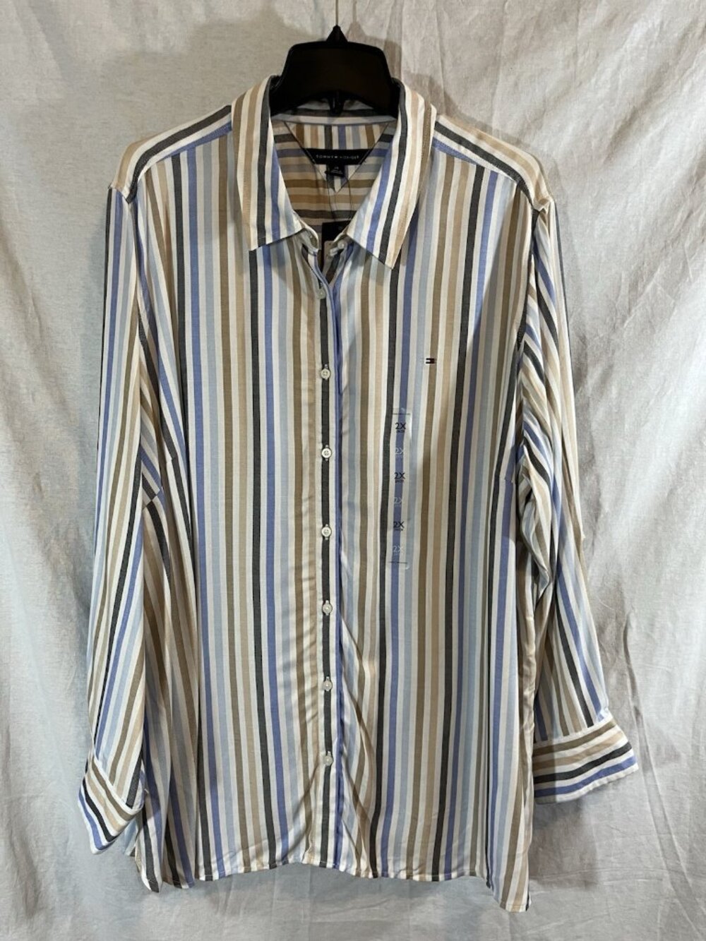 Tommy Hilfiger Women’s NWT 2X White Striped Long Sleeve Blouse